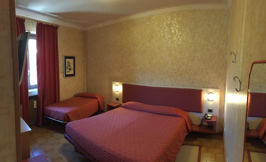 Euro Hotel Edolo Exterior photo