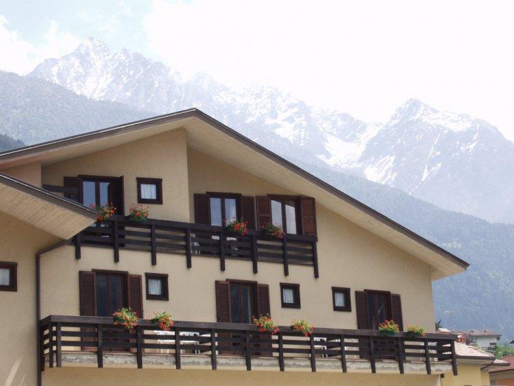 Euro Hotel Edolo Exterior photo